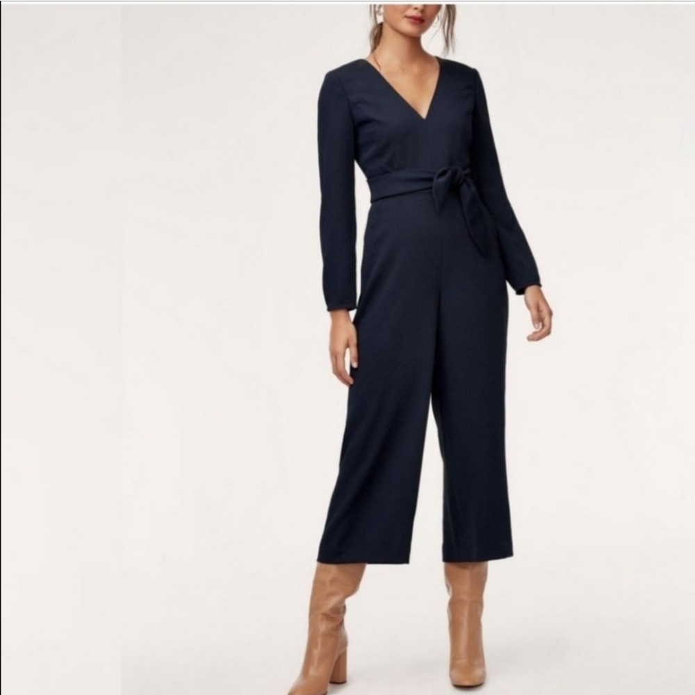 Aritzia Wilfred Black Écoulement Jumpsuit Long Sleeve Keyhole Tie Open Back US6